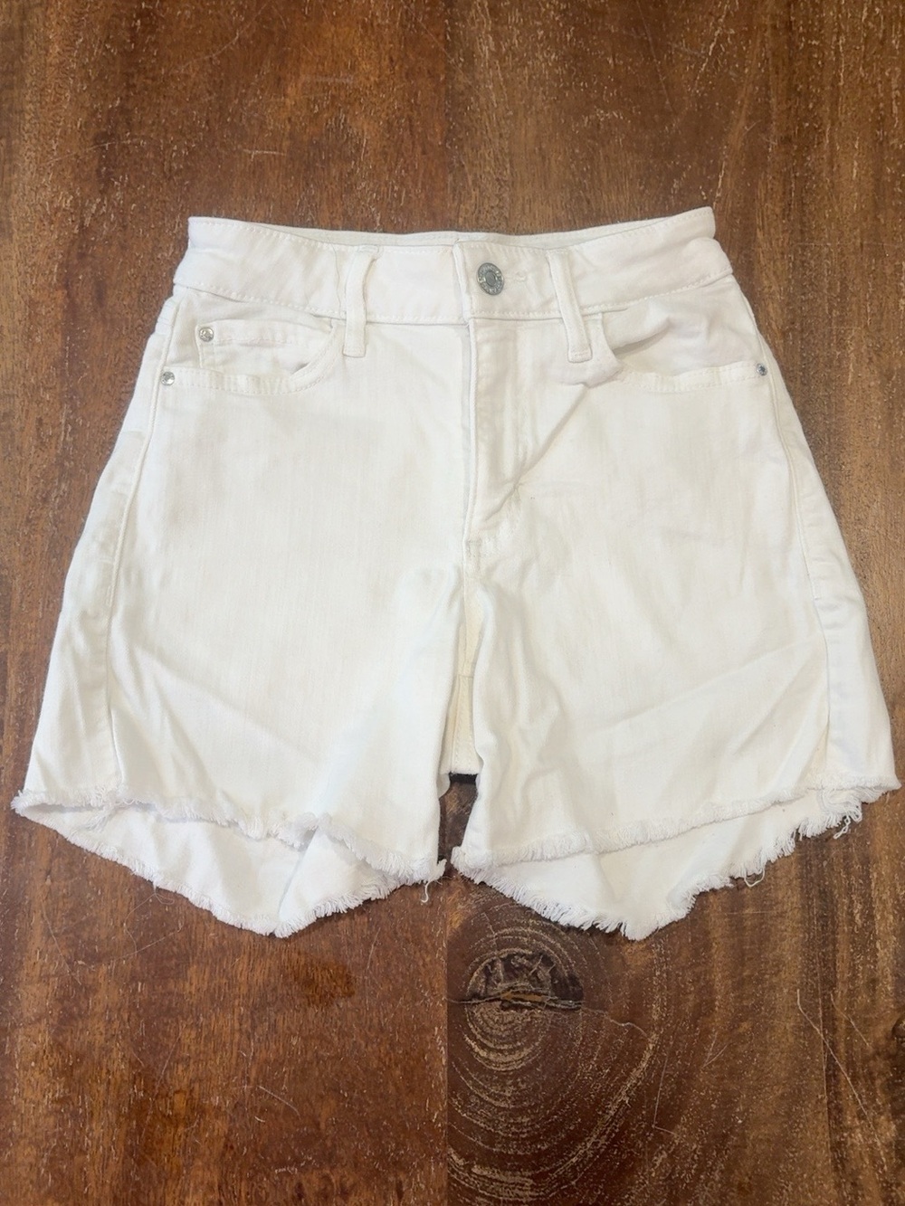 GUESS White High-Rise Raw Hem Denim Shorts XS 23” Waist